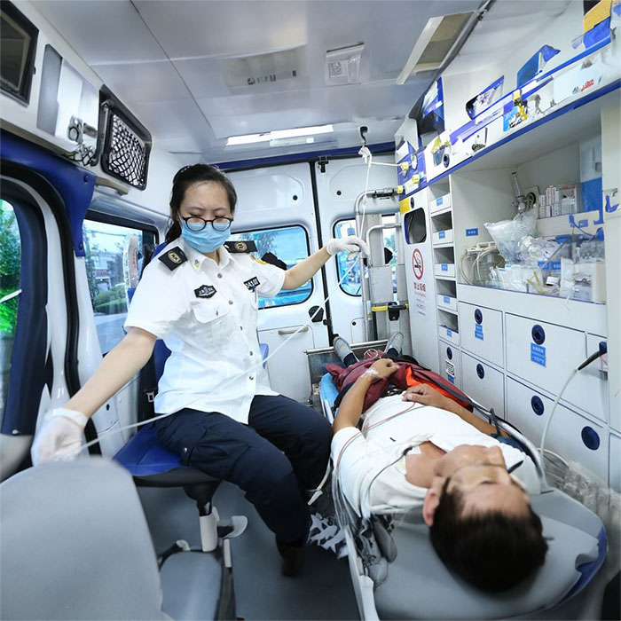 重庆妇婴监护型护送车